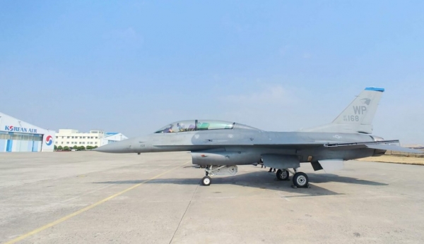 대한항공은 미국방부로부터 2020년 11월부터 10년간 F-16 전투기 수명연장 및 창정비사업을 수주했다. 사진은 대한항공이 정비하는 F-16 전투기. 사진=대한항공